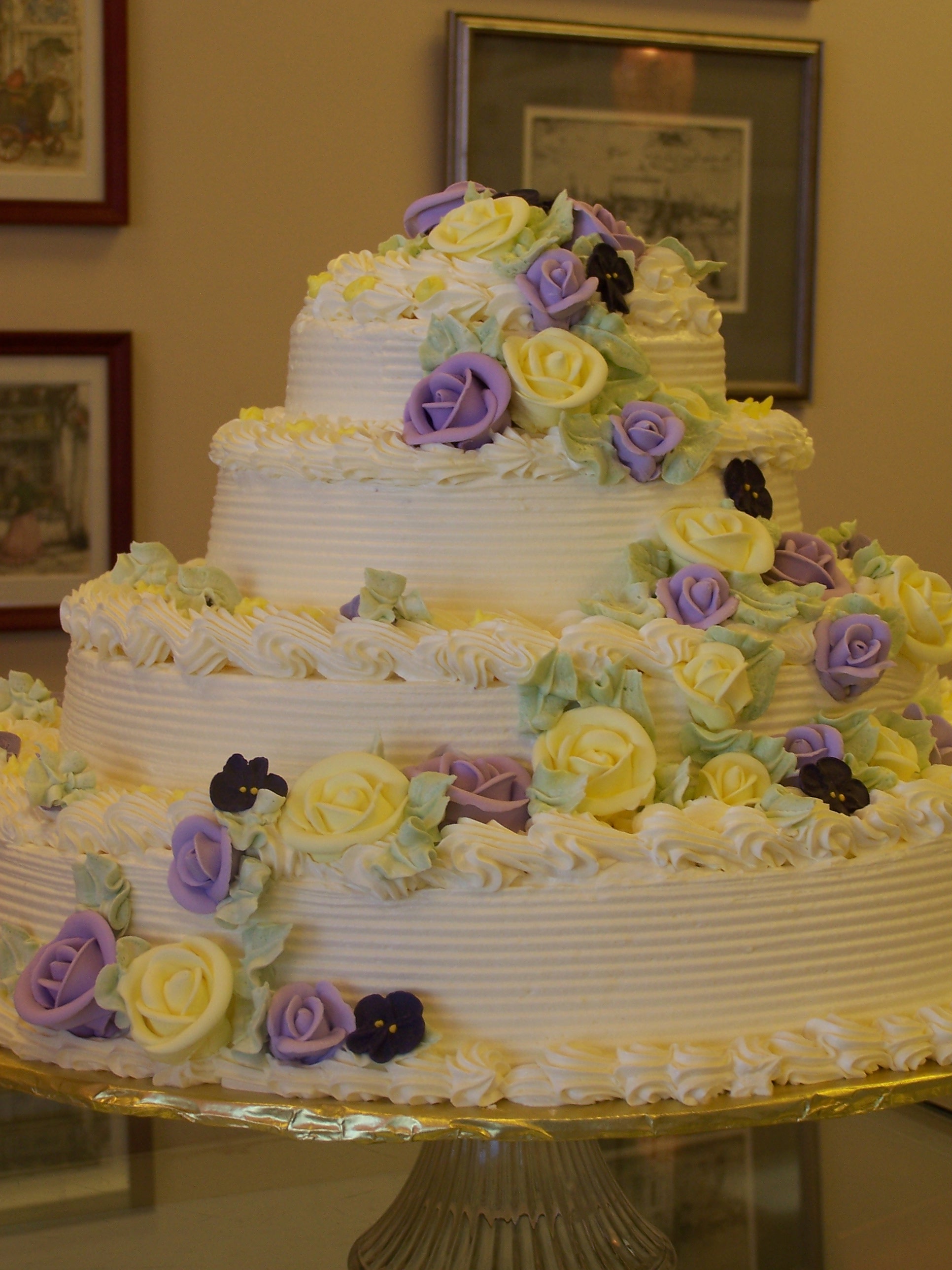 Pictures of large wedding cakes